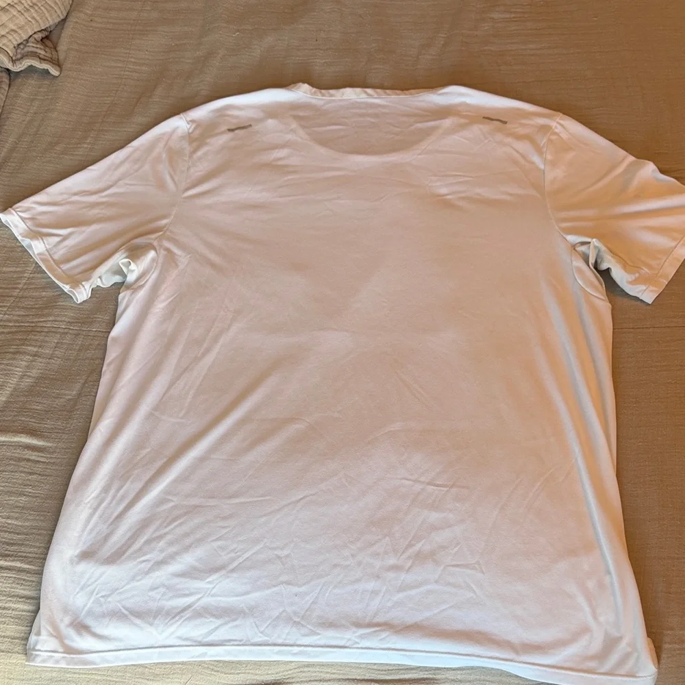 Nike White Short-Sleeve Dri-FIT Crew Tee - Picture 3 of 3